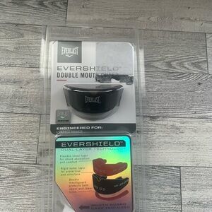 Everlast Double Layer Mouthguard in Black and Red
